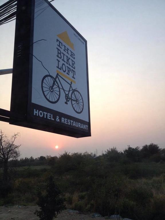 The Bike Loft Family Hostel Hua Hin Exterior foto