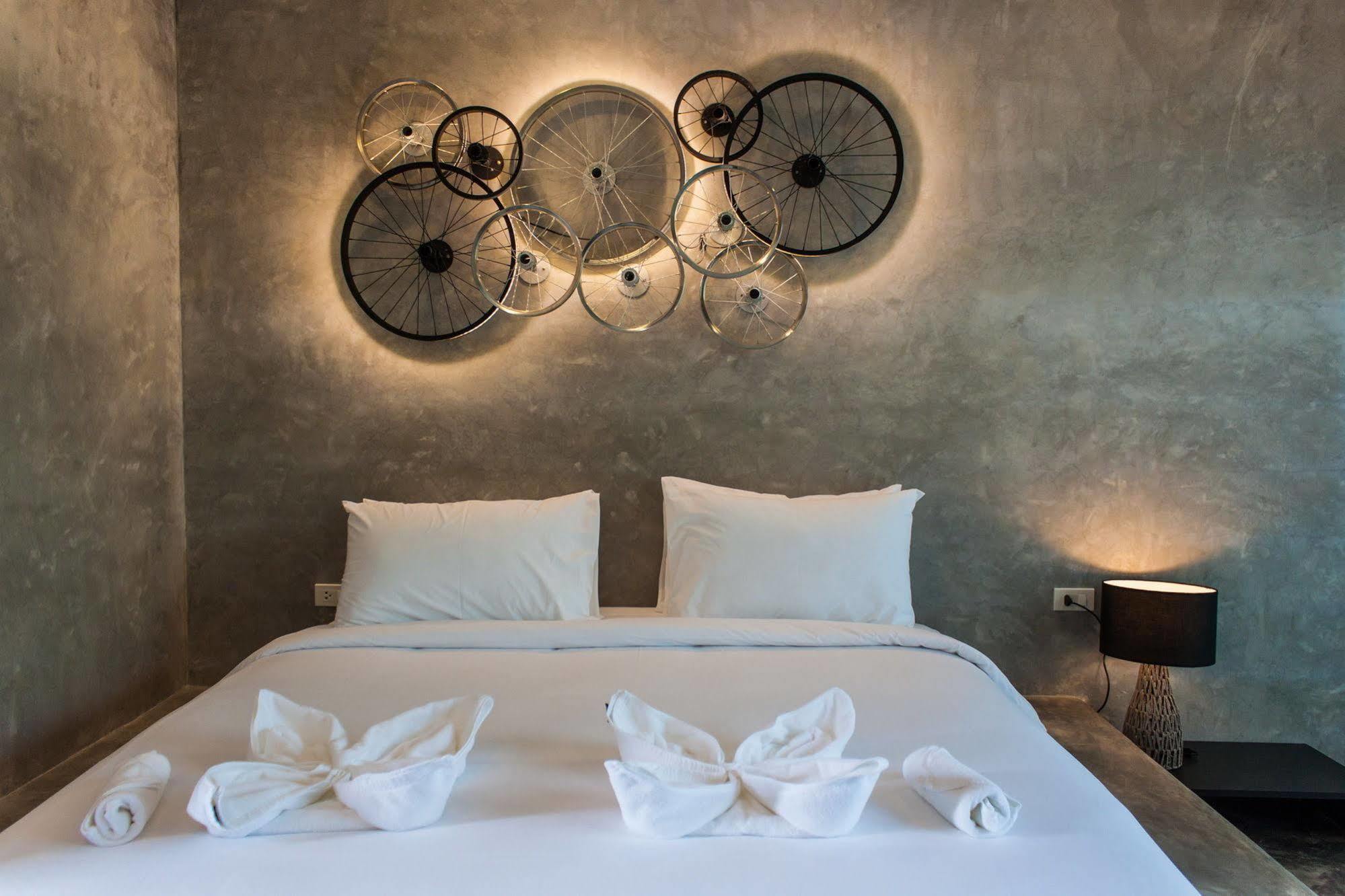 The Bike Loft Family Hostel Hua Hin Exterior foto
